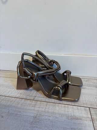 Sandalias tacón MIM metalizadas