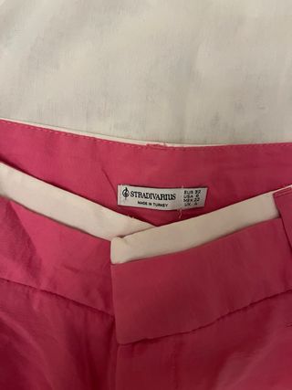 Pantalón Stradivarius rosa