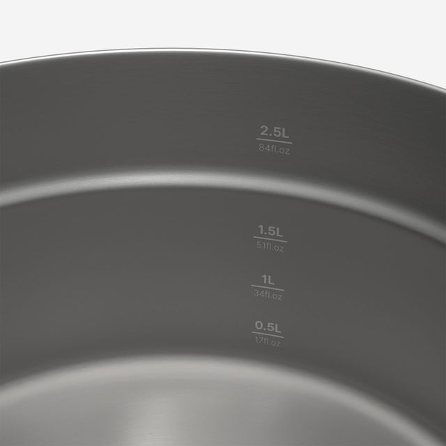 Fiambrera camping 4 personas, con 25 elementos inox