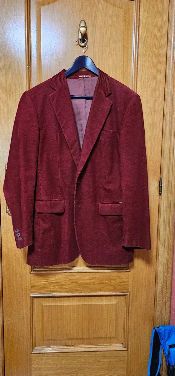 Americana roja de pana