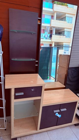 Mueble recibidor madera y cristal