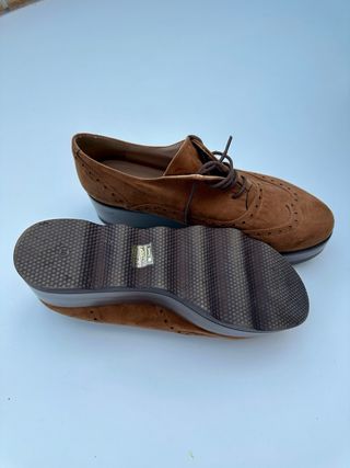 Zapatos de plataforma talla 38. SIN ESTRENAR