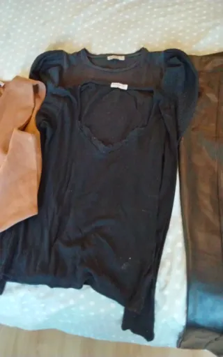 Lote Ropa Mujer:Chaleco, blusas y Ropa cuero Negro