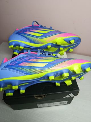 Botas de fútbol Adidas F50 Club FG/MG Talla 40 