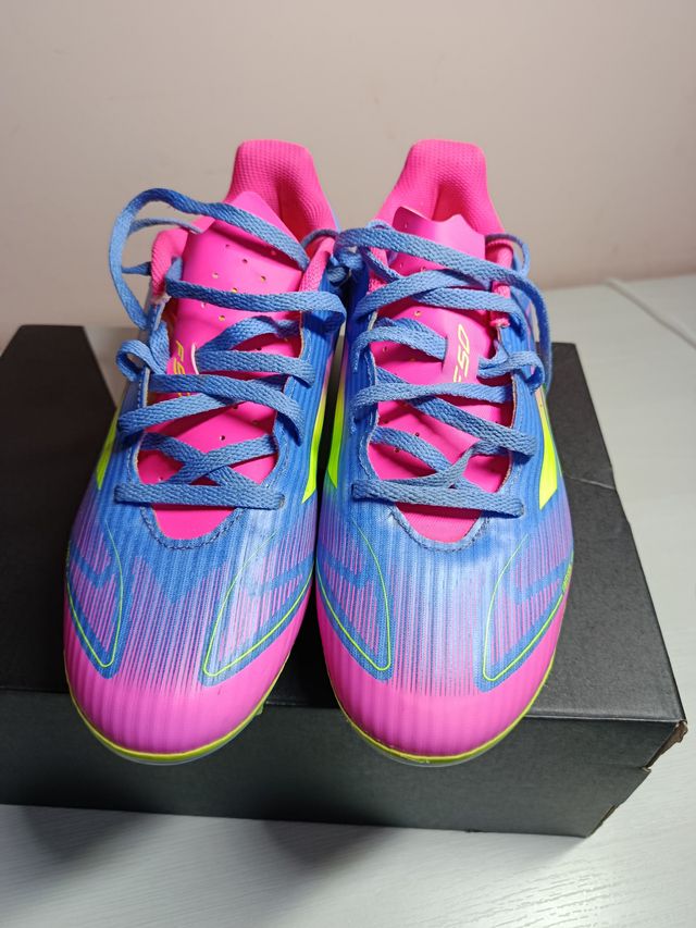 Botas de fútbol Adidas F50 Club FG/MG Talla 40