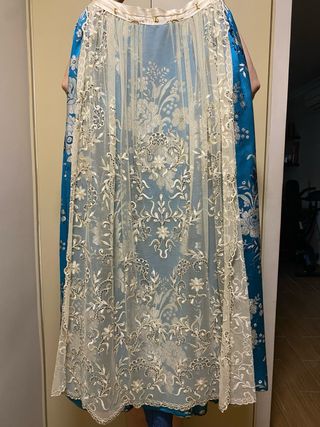 Falda de fallera con manteleta azul