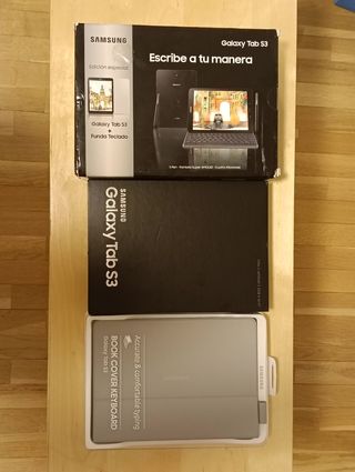 Samsung Galaxy Tab S3 con Teclado y Lápiz 