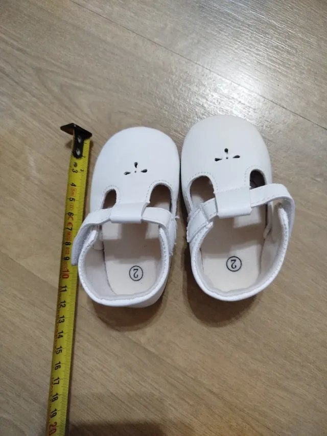 Zapatos de ceremonia blancos para bebé talla 2