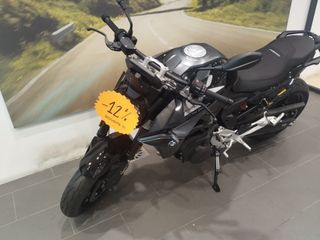 BMW F 900 R - 14% DESCUENTO
