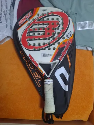 Pala de pádel Bullpadel Complex 360