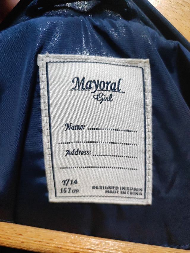 Chamarra azul para niña con gorro