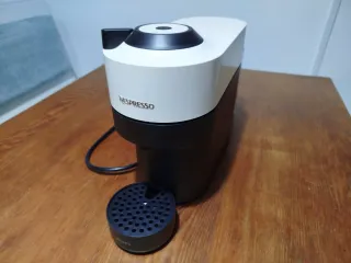 Cafetera Nespresso Vertuo Inc Nespresso estándar 
