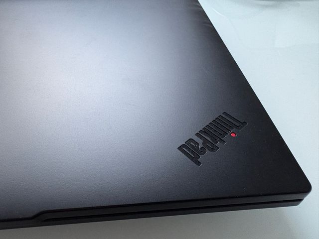 Portátil Lenovo ThinkPad L14 Gen 5