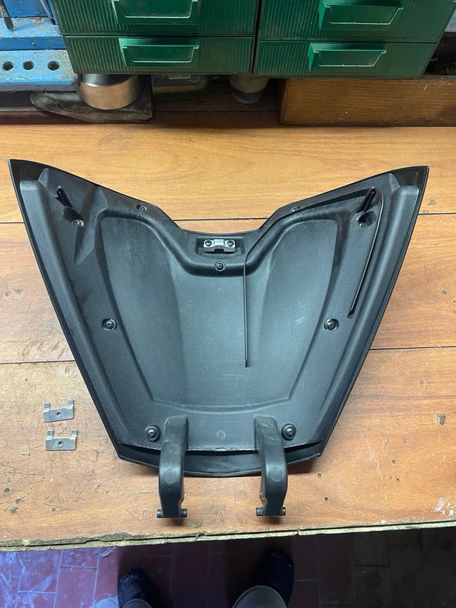 Cassetto frontale Piaggio Medley 125/150