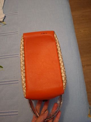 Beauty case Carpisa beige e arancione