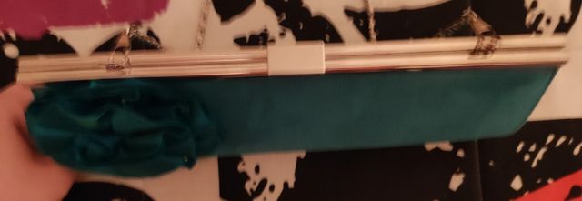 Bolso de mano/hombro.