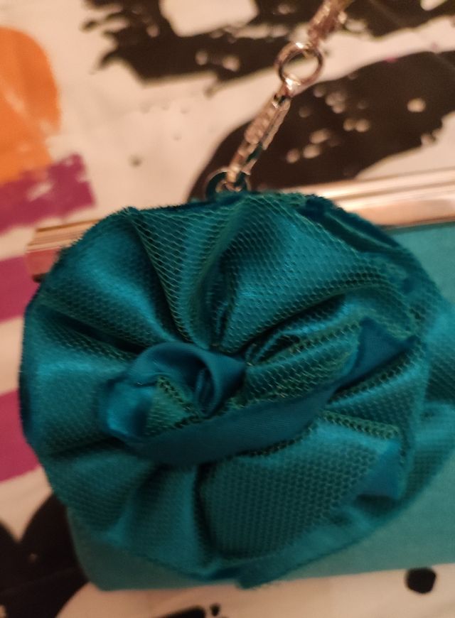 Bolso de mano/hombro.