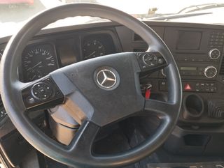 Mercedes-Benz ANTOS 26 39 - GRUA