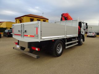 Renault LANDER 320 DXI--GRUA