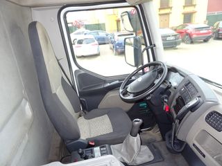 Renault LANDER 320 DXI--GRUA