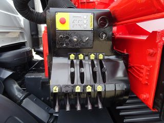 Renault LANDER 320 DXI--GRUA