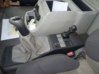 Renault LANDER 320 DXI--GRUA