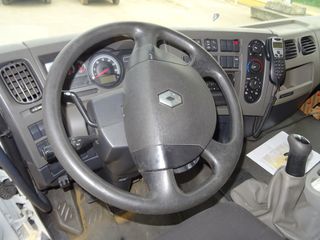 Renault LANDER 320 DXI--GRUA
