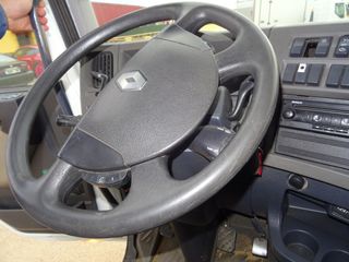 Renault LANDER 320 DXI--GRUA