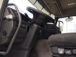 Volvo FM 370 - GRUA