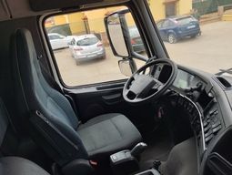Volvo FM 370 - GRUA