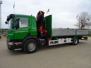 SCANIA P 340 - GRUA