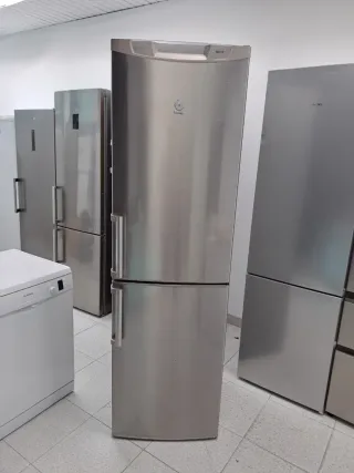 Nevera combi marca balay 2,m con garantía 
