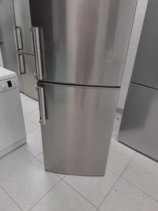 Nevera combi marca balay 2,m con garantía 