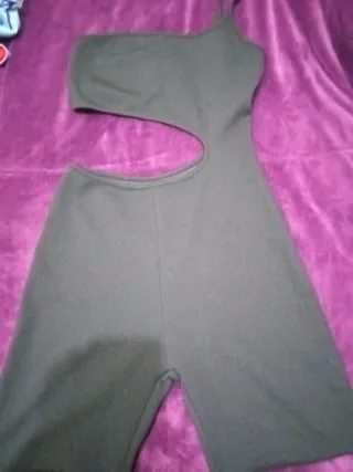 Mono deportivo negro talla L