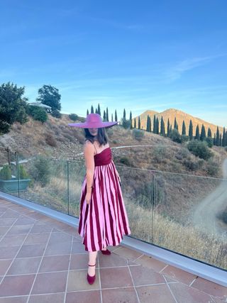 Pamela granate ala ancha