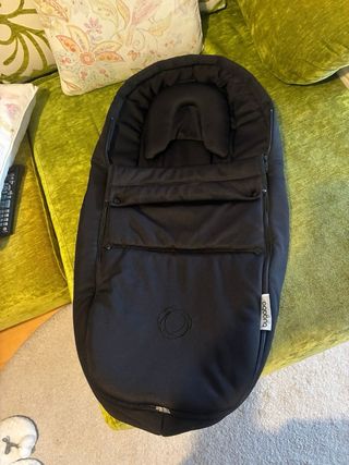Bugaboo Ant con capazo recién nacido. 