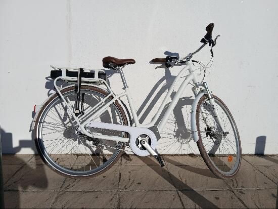 BICICLETA URBANA ELÉCTRICA ELOPS 920 CUADRO BAJO