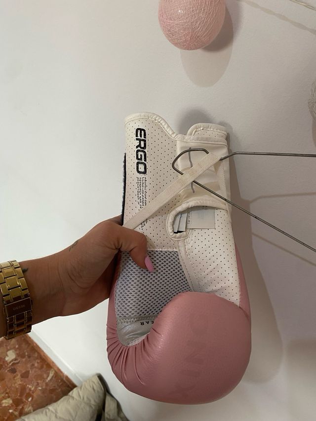 Guantes de boxeo 8 oz blancos y rosas