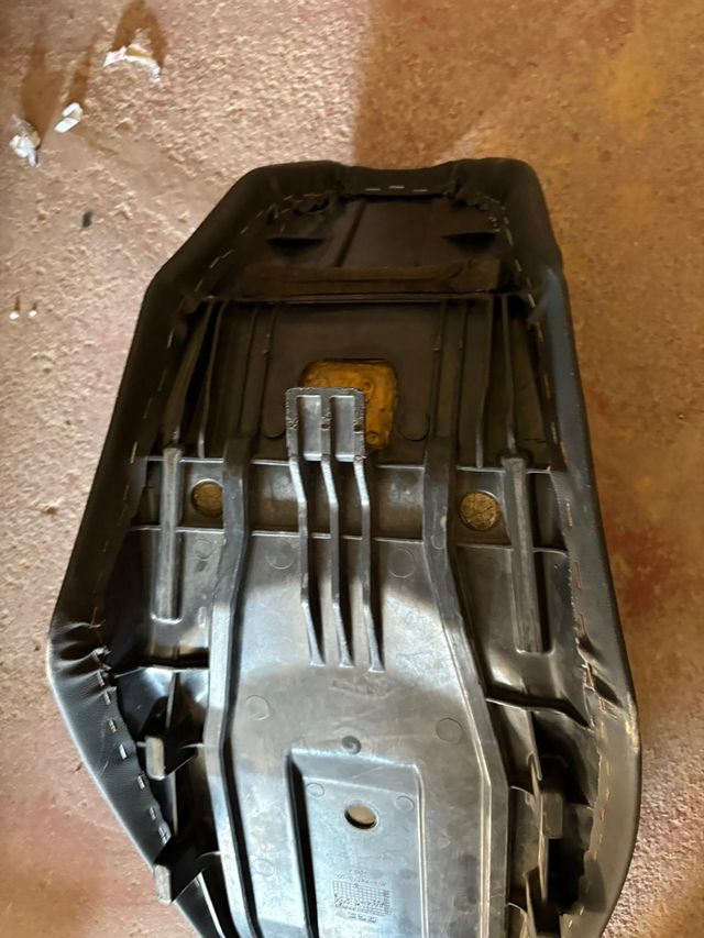 Asiento Yamaha XT 600 R X MotoRecuperados