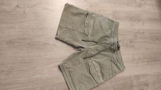 Pantalones cortos cargo Pull&Bear M verde militar