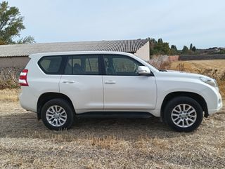 Toyota Land Cruiser 2016