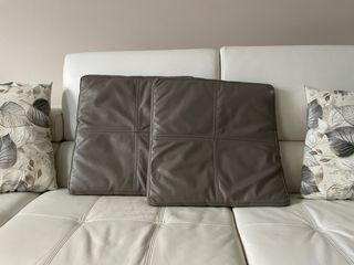 Cuscini in vera pelle grigio