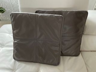 Cuscini in vera pelle grigio