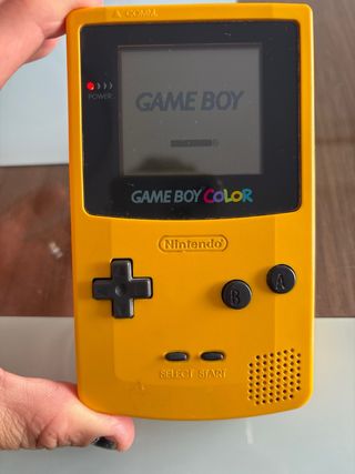 Nintendo Game Boy Color Amarilla