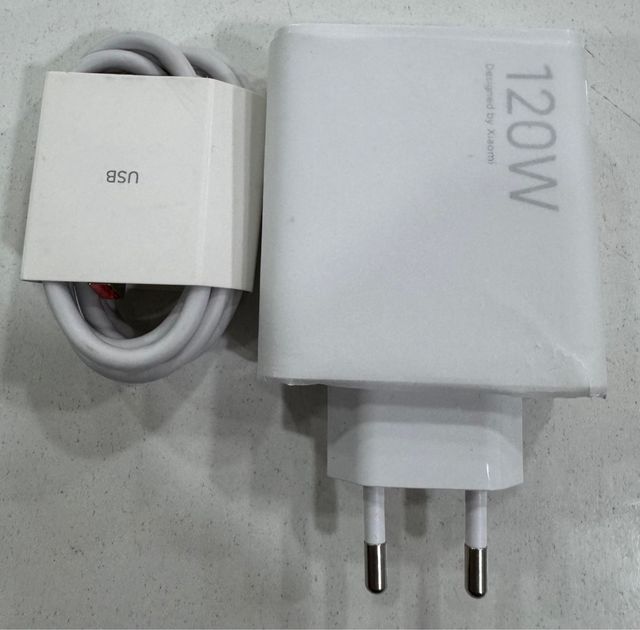 Nuovissimo caricabatterie Xiaomi 120W