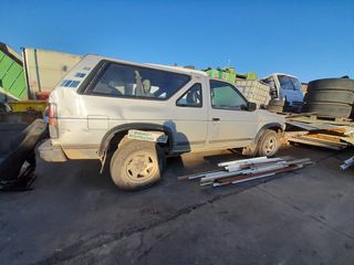 DESPIECE COMPLETO DE NISSAN TERRANO 2.7TD