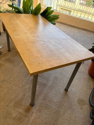 Mesa de comedor madera y metal