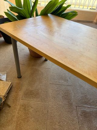 Mesa de comedor madera y metal
