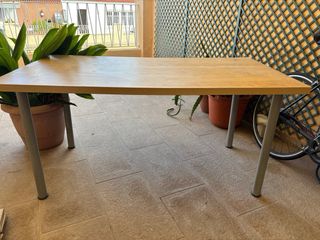 Mesa de comedor madera y metal