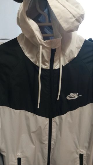 Chaqueta cortavientos Nike Talla XS